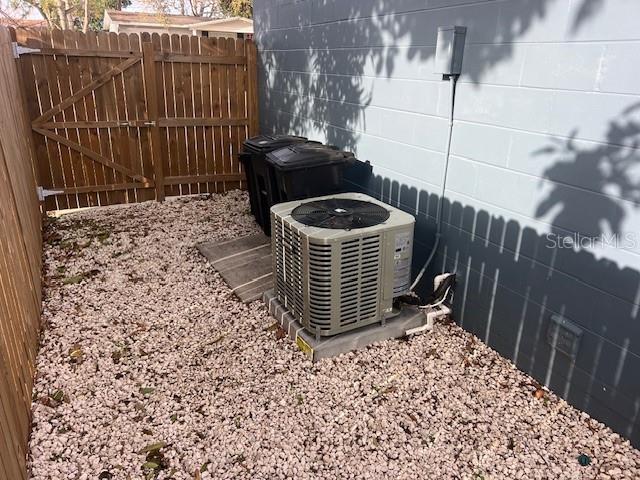 Image 23 of 24 For 5026 Moog Road