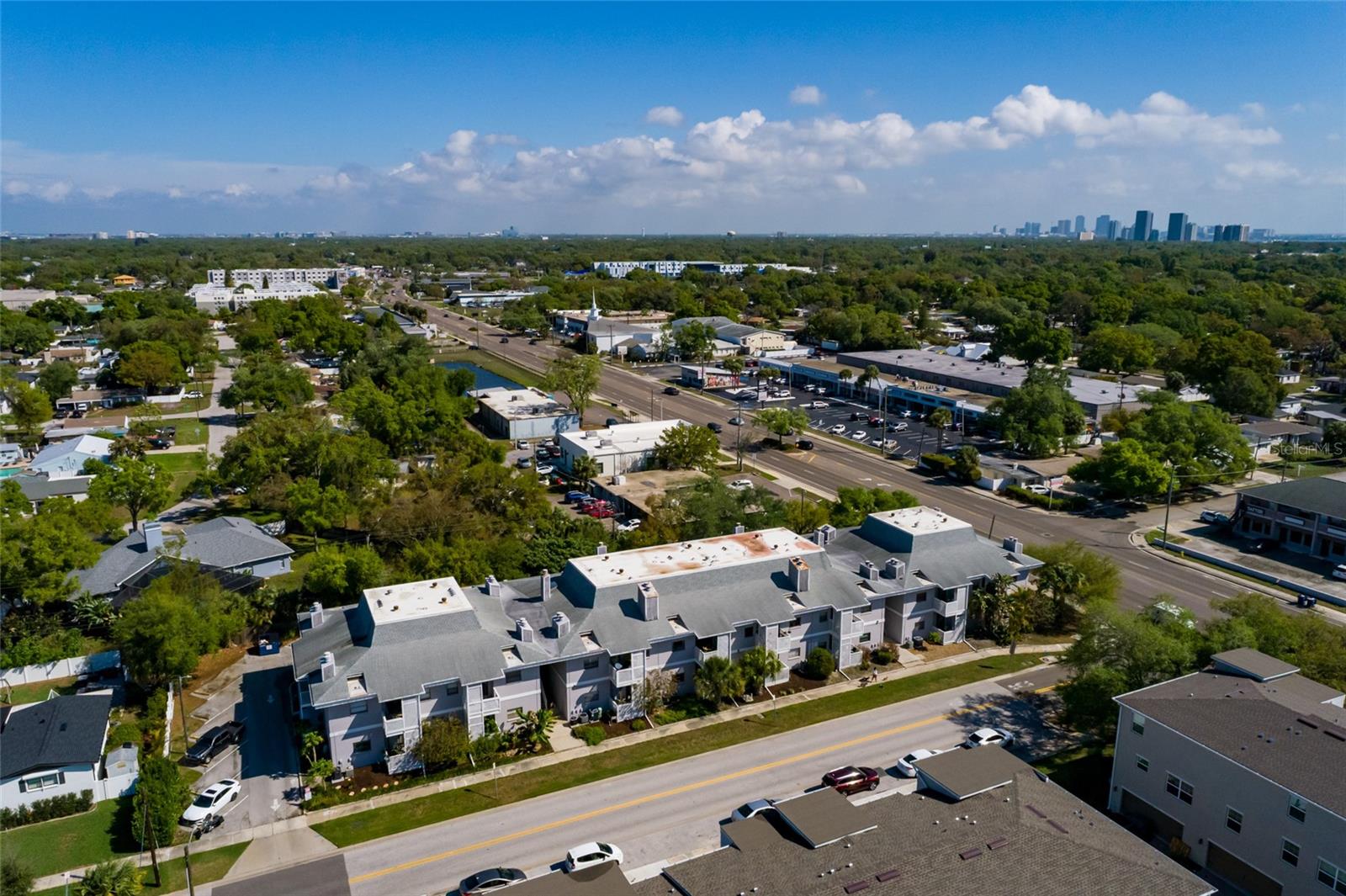 Image 2 of 27 For 4405 Fair Oaks Avenue 21