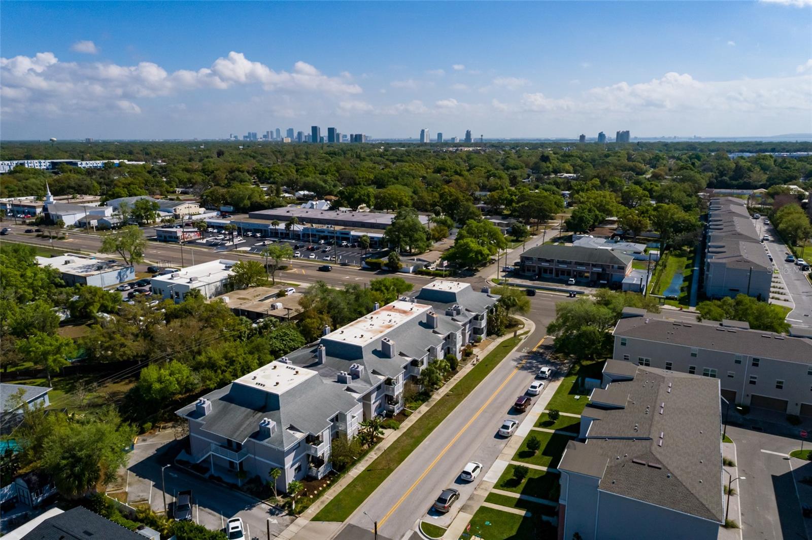 Image 21 of 27 For 4405 Fair Oaks Avenue 21