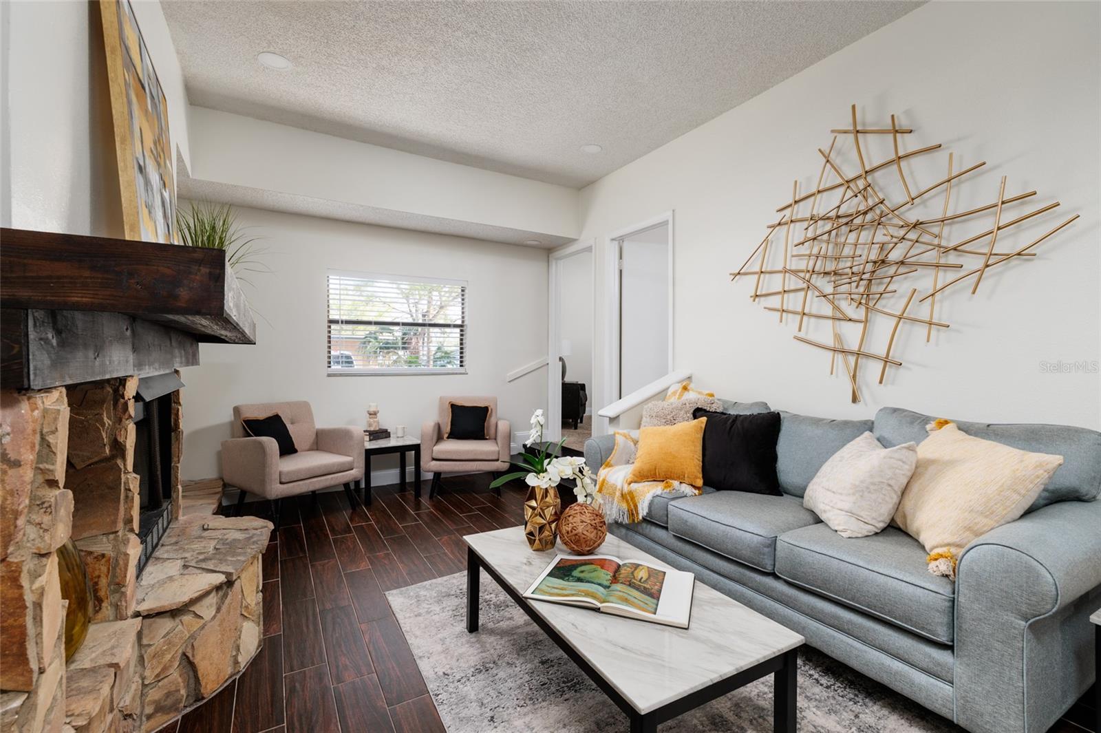 Image 6 of 27 For 4405 Fair Oaks Avenue 21