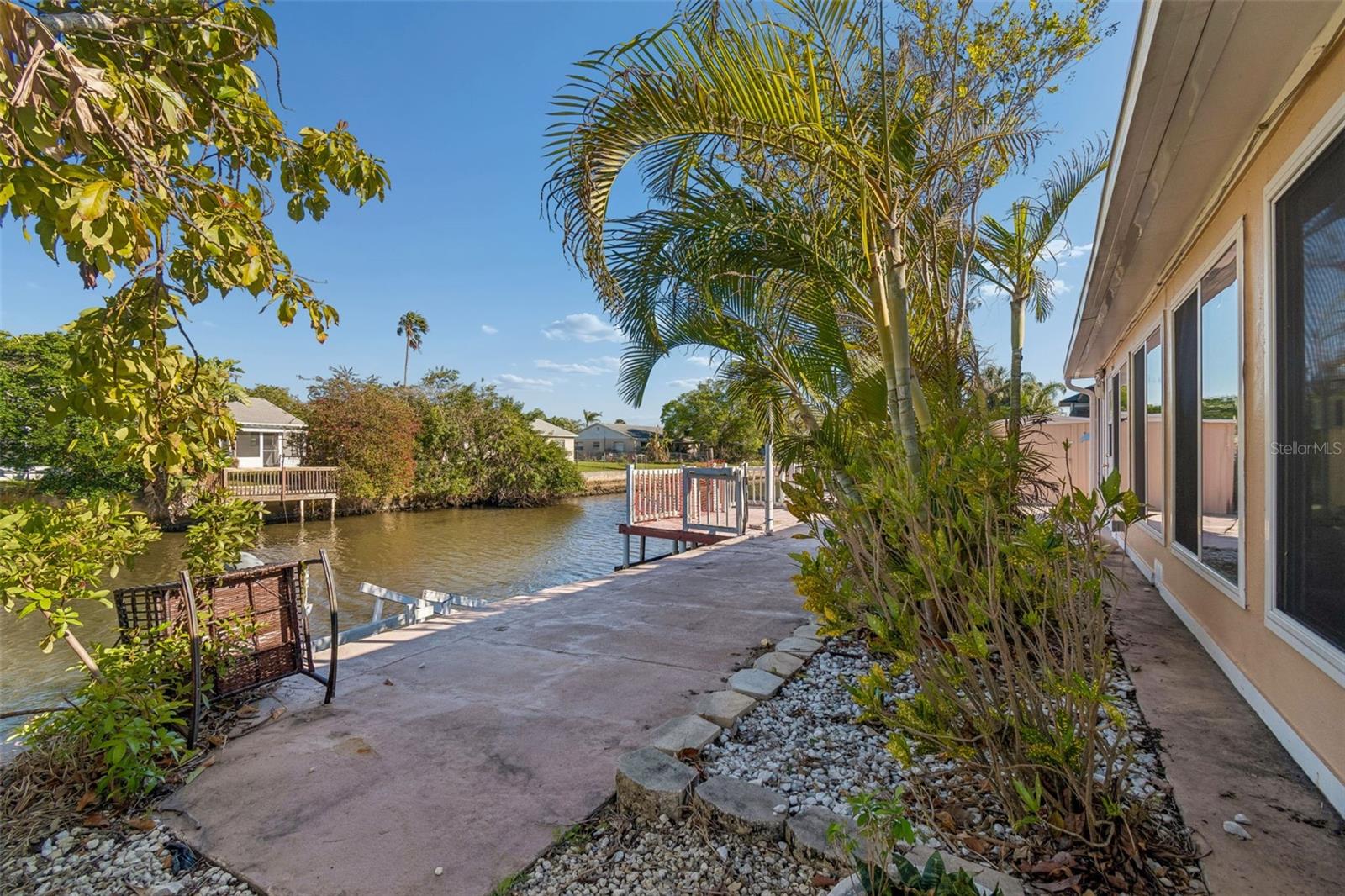 Image 12 of 18 For 9900 Island Harbor Drive