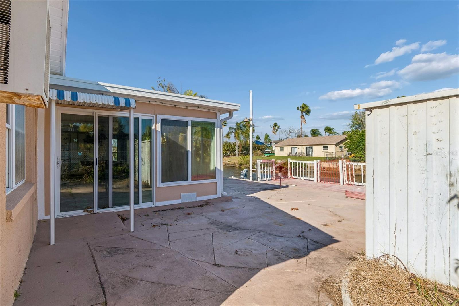 Image 8 of 18 For 9900 Island Harbor Drive