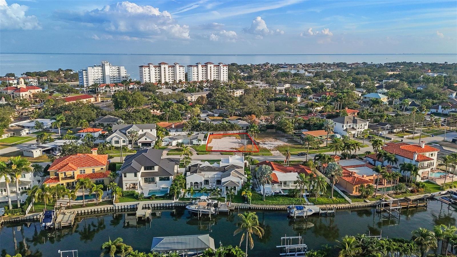 Image 14 of 19 For 1235 Cordova Boulevard Ne