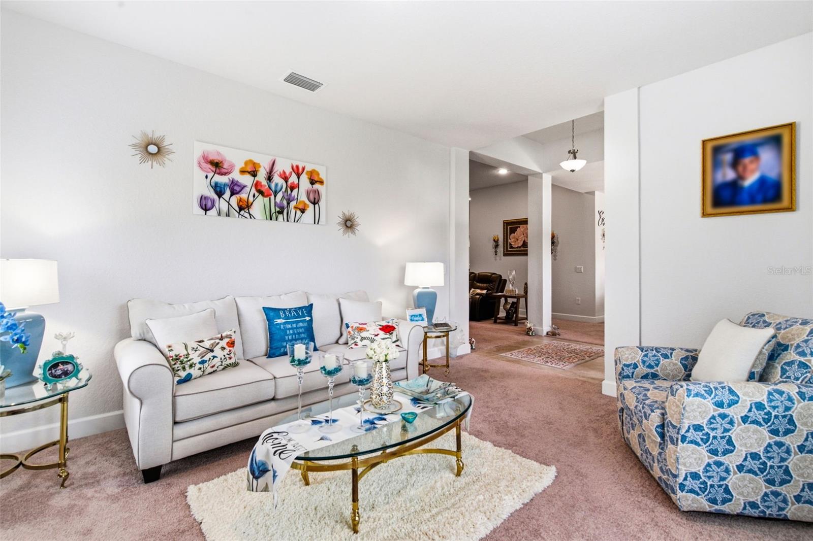 Listing photo id 9 for 12181 Topaz Street