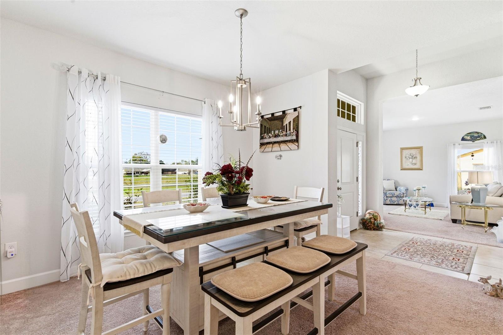 Listing photo id 12 for 12181 Topaz Street