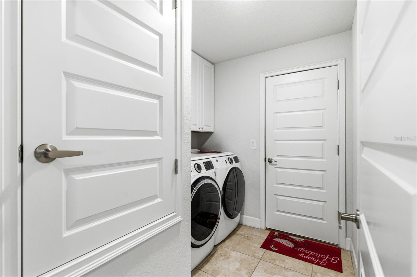 Listing photo id 23 for 12181 Topaz Street