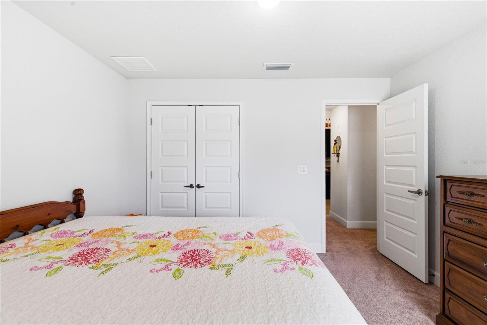 Listing photo id 25 for 12181 Topaz Street