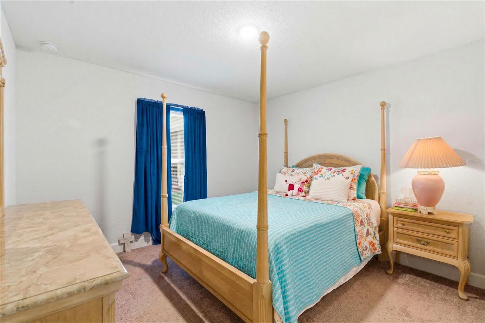 Listing photo id 26 for 12181 Topaz Street