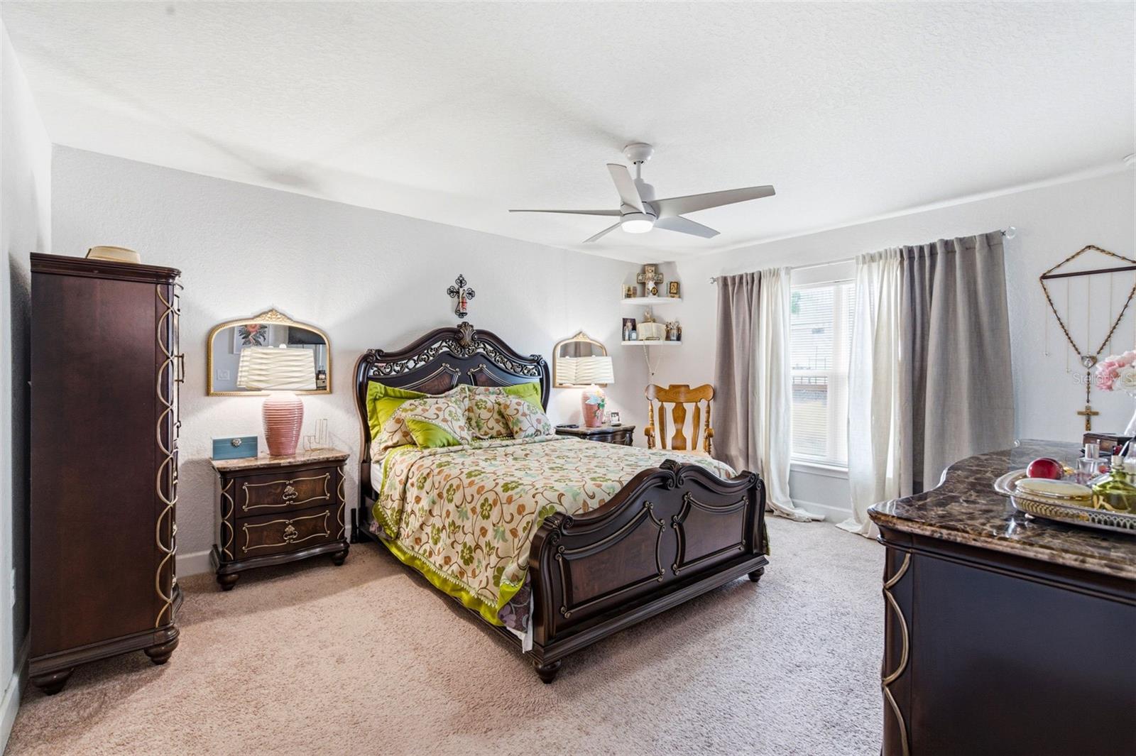 Listing photo id 32 for 12181 Topaz Street