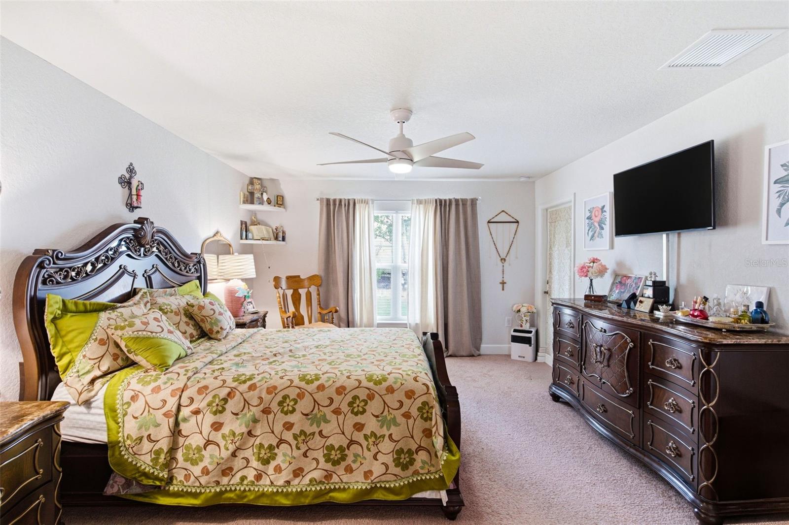 Listing photo id 35 for 12181 Topaz Street