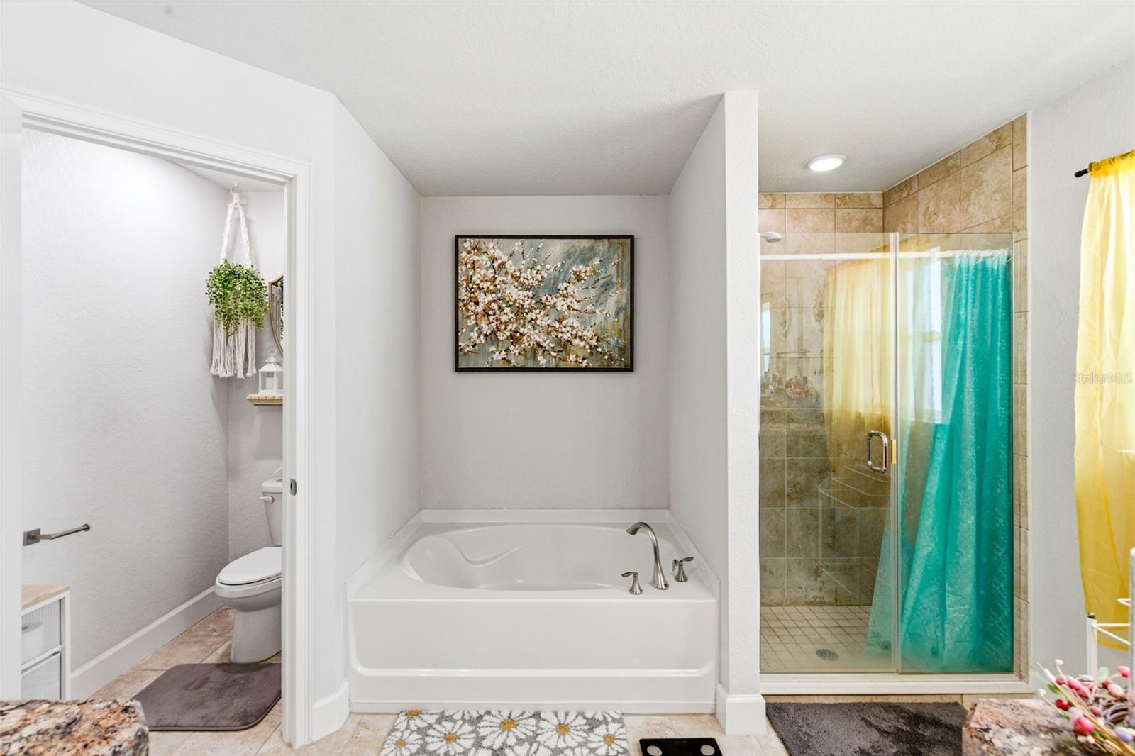 Listing photo id 36 for 12181 Topaz Street