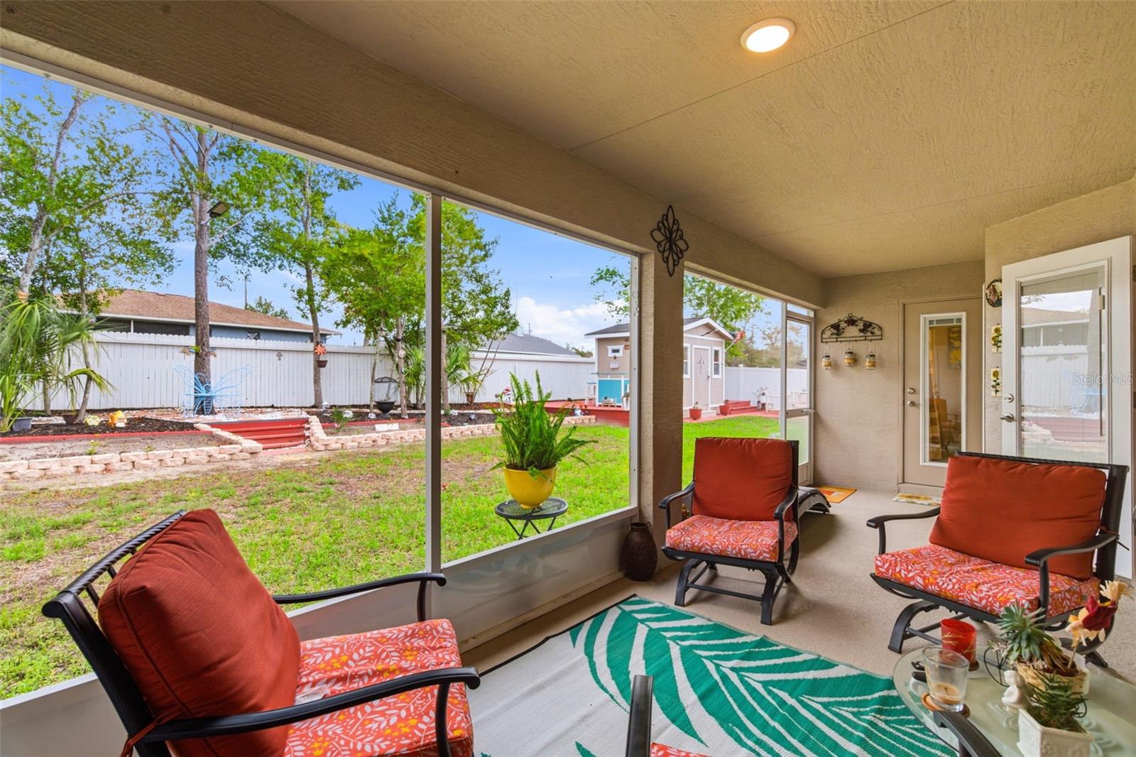 Listing photo id 42 for 12181 Topaz Street