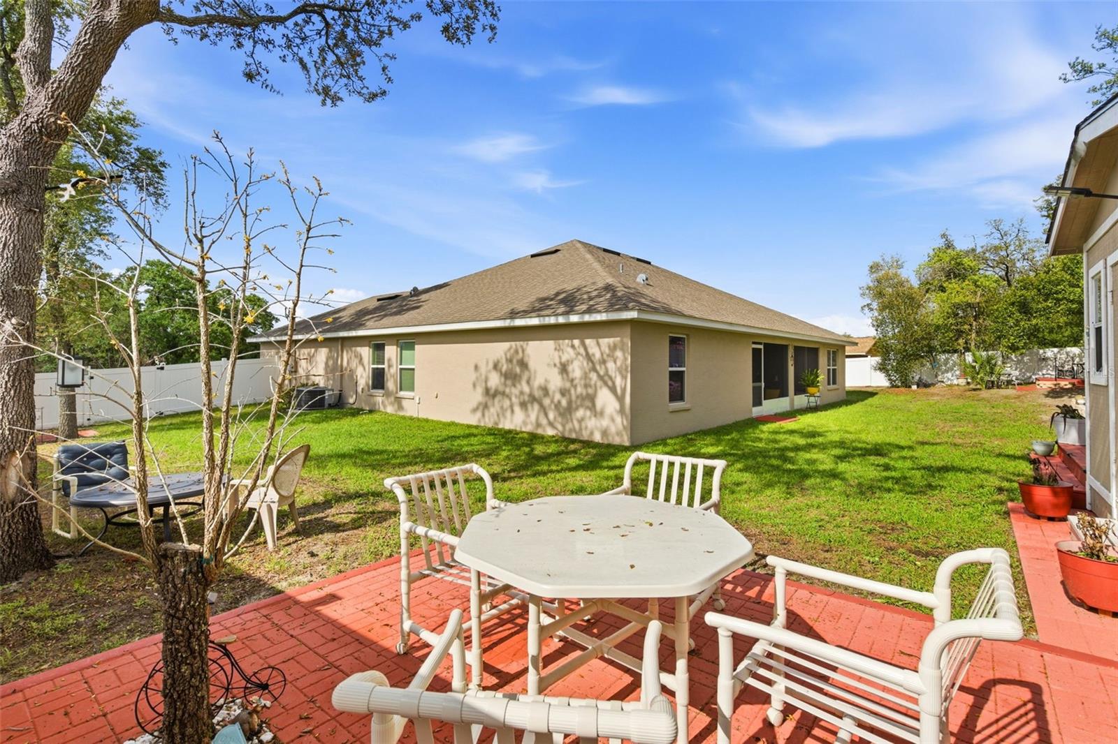 Listing photo id 44 for 12181 Topaz Street