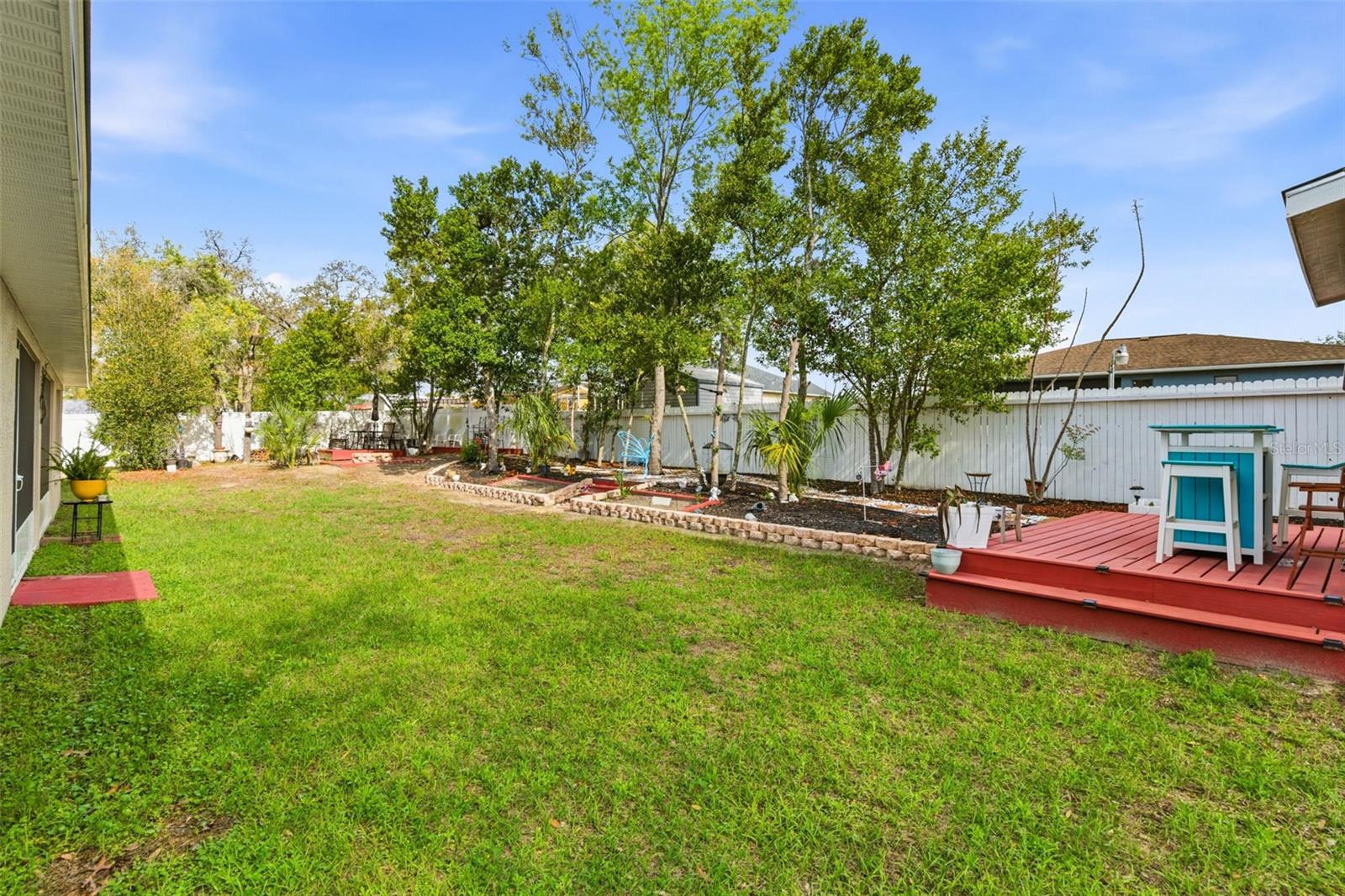 Listing photo id 46 for 12181 Topaz Street