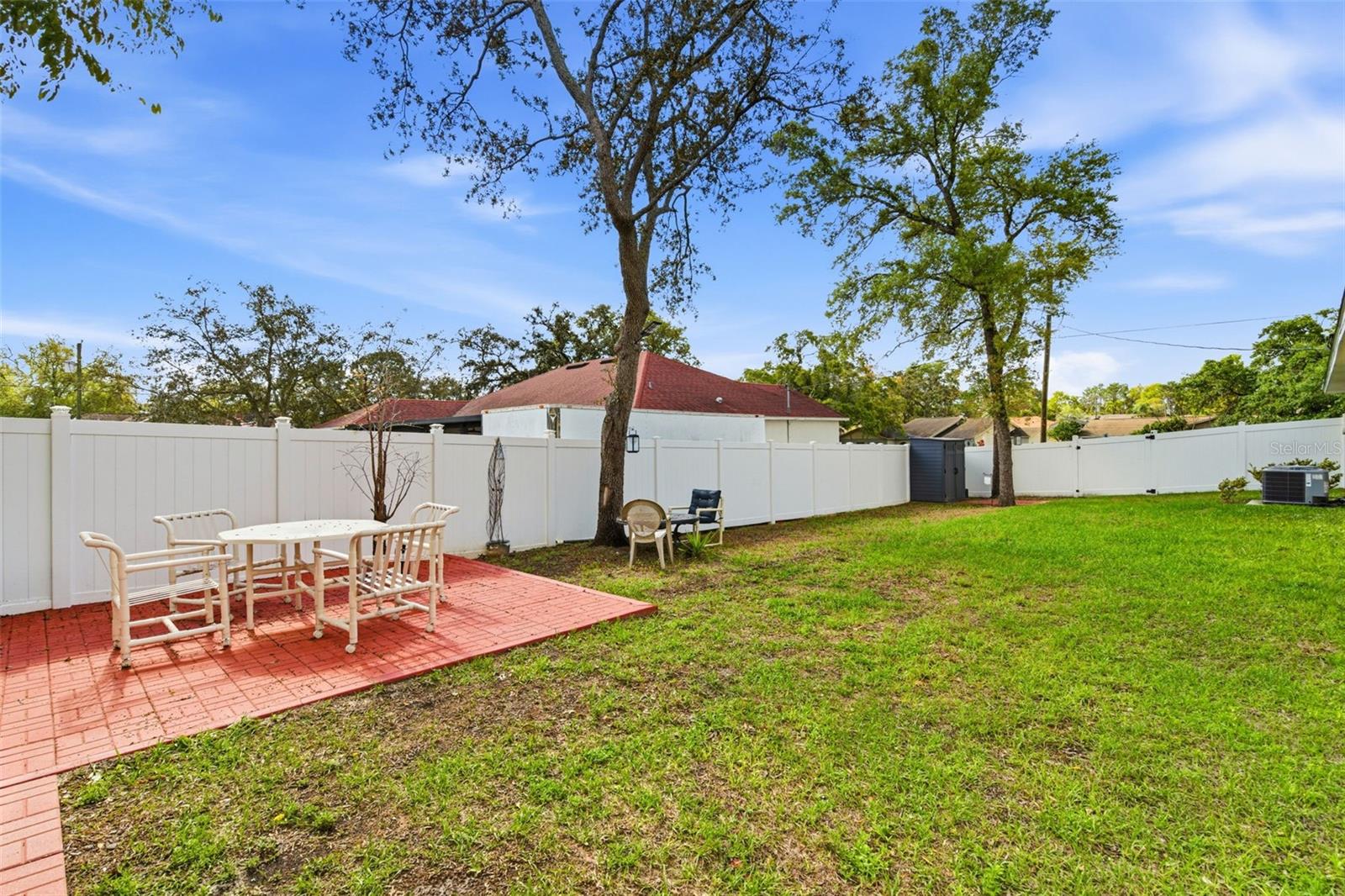 Listing photo id 47 for 12181 Topaz Street