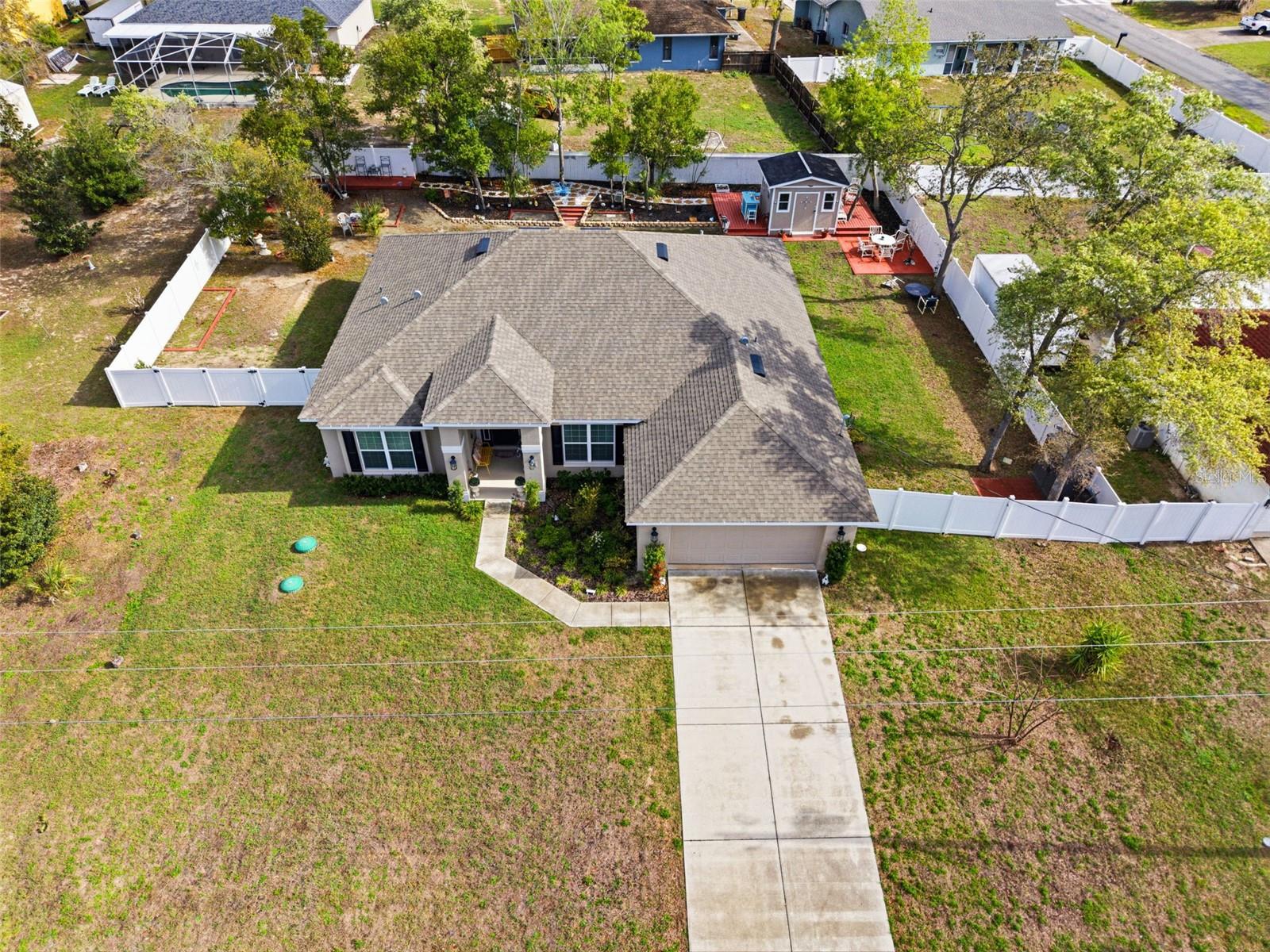 Listing photo id 56 for 12181 Topaz Street