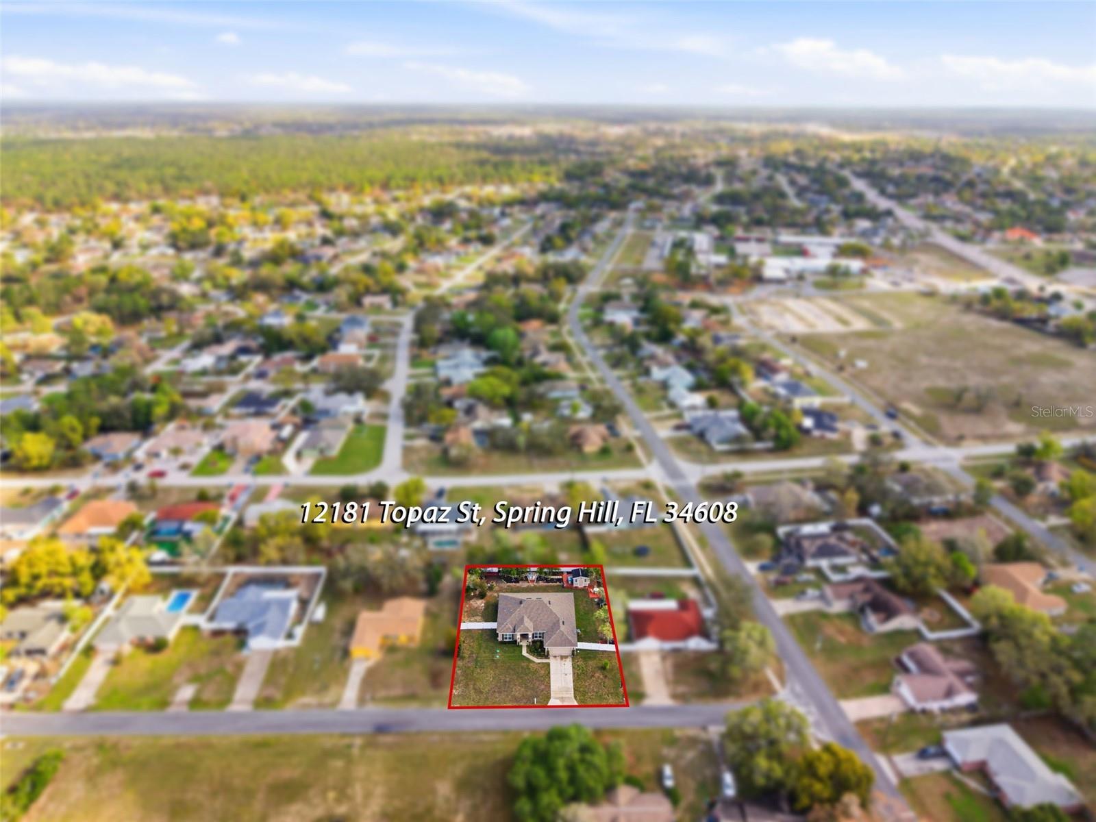 Listing photo id 63 for 12181 Topaz Street