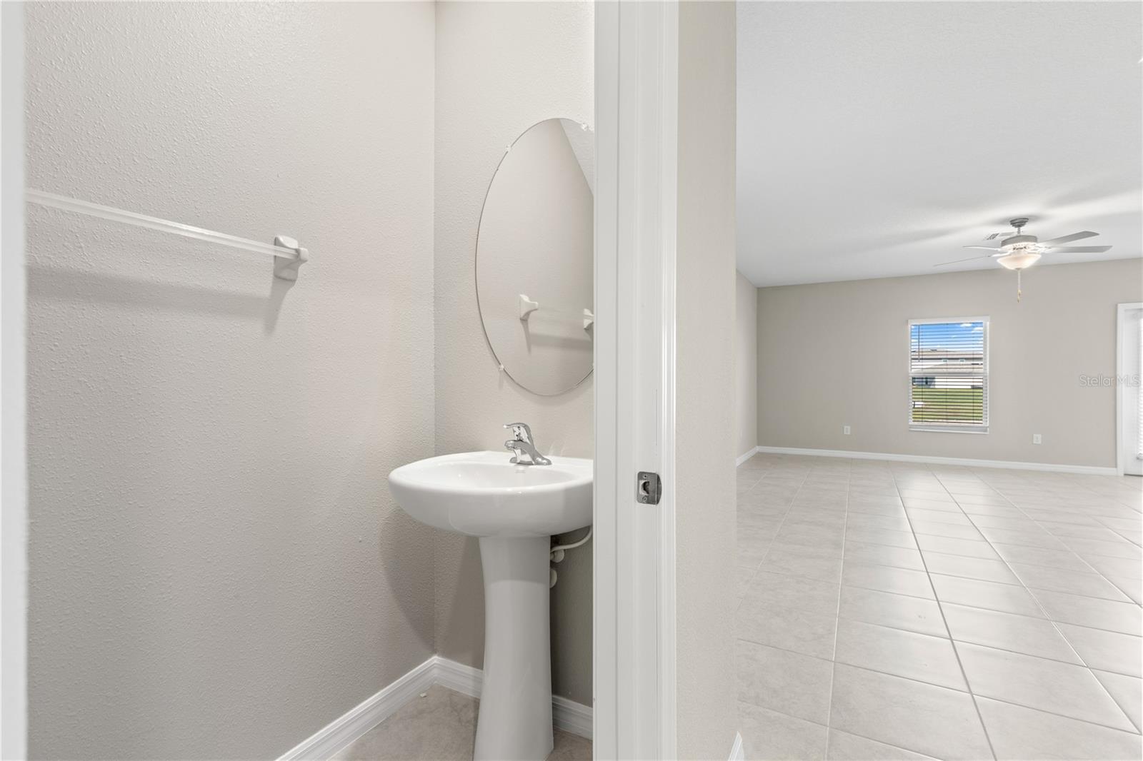 Image 14 of 25 For 31603 Barrel Wave Way