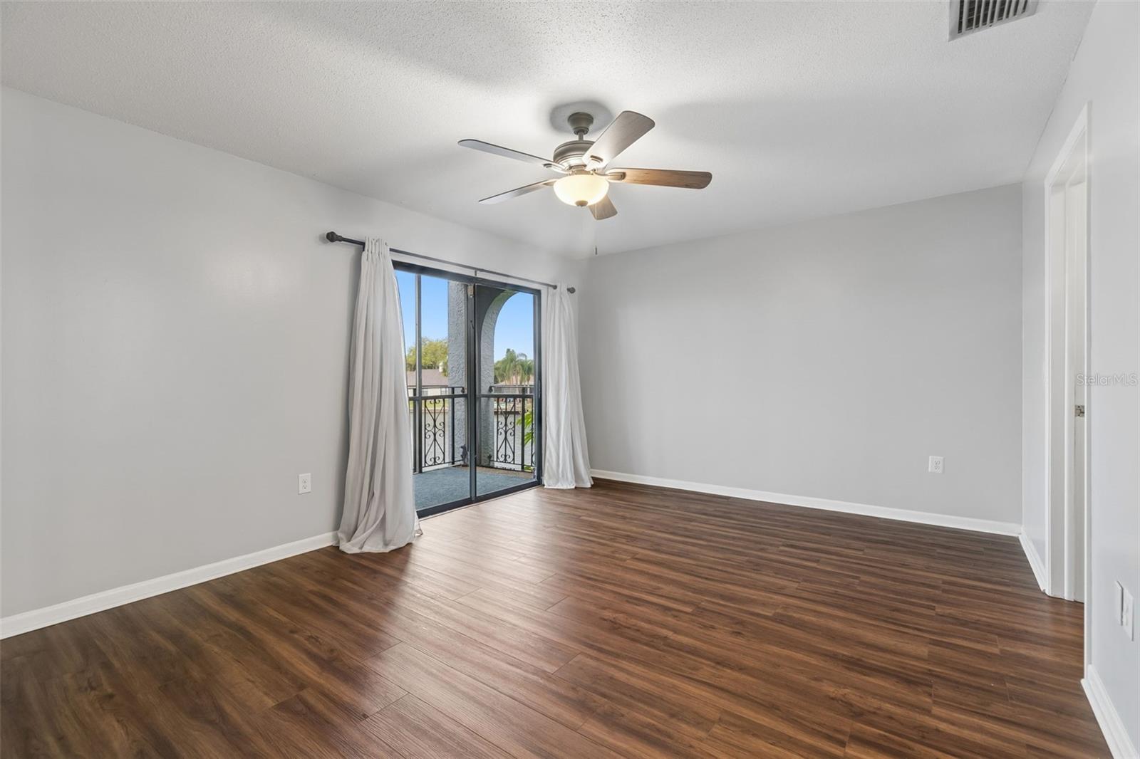 Image 41 of 96 For 6320 Grand Bahama Circle 6320