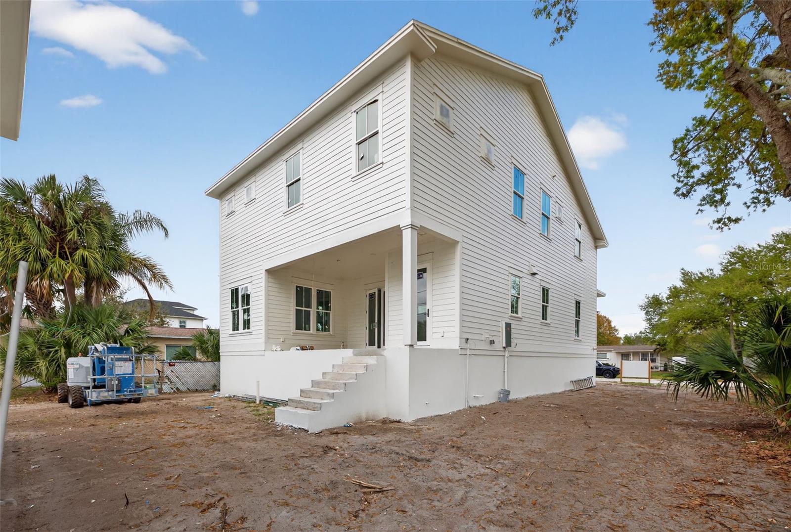 Image 7 of 11 For 808 39th Avenue Ne