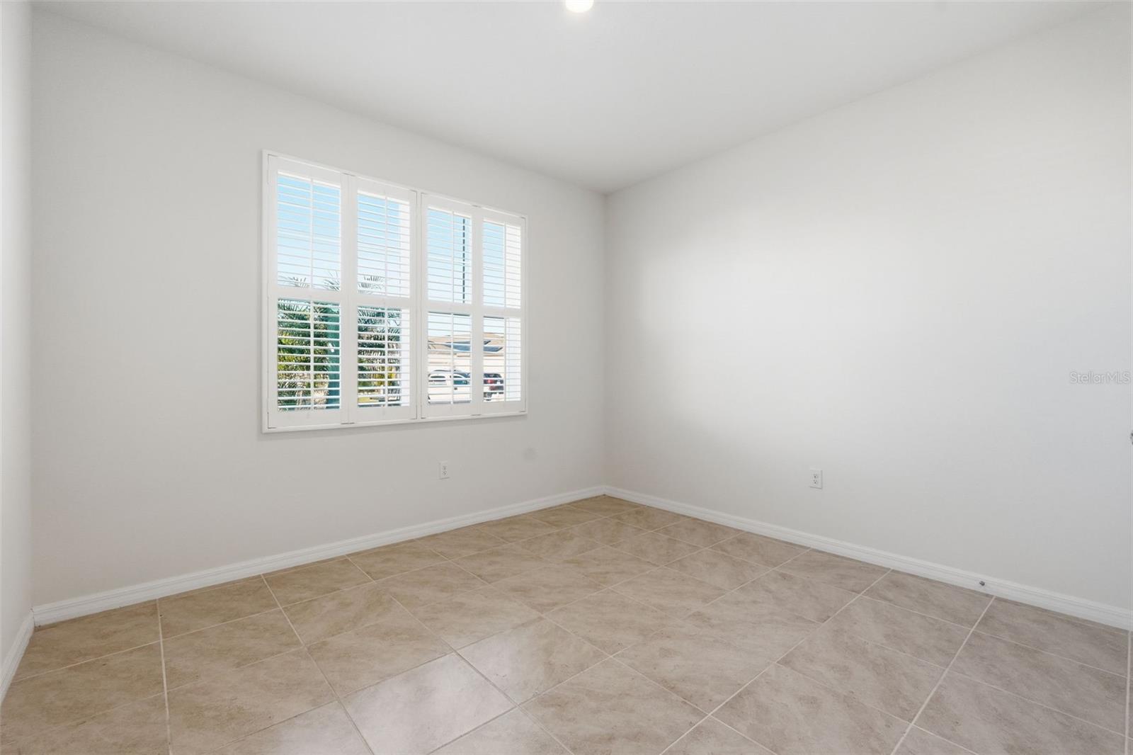 Image 19 of 35 For 3844 Mossy Limb Court