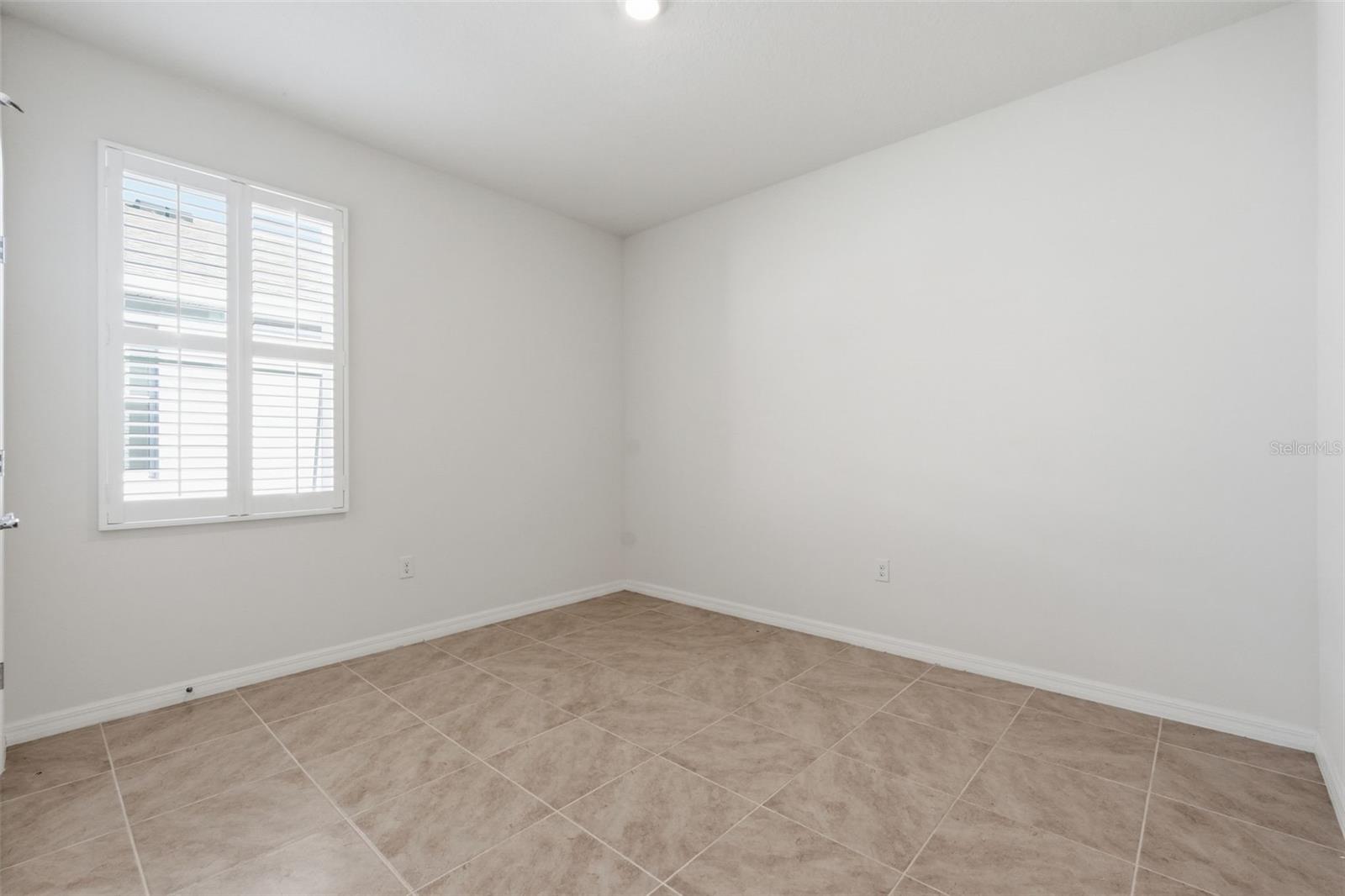 Image 22 of 35 For 3844 Mossy Limb Court