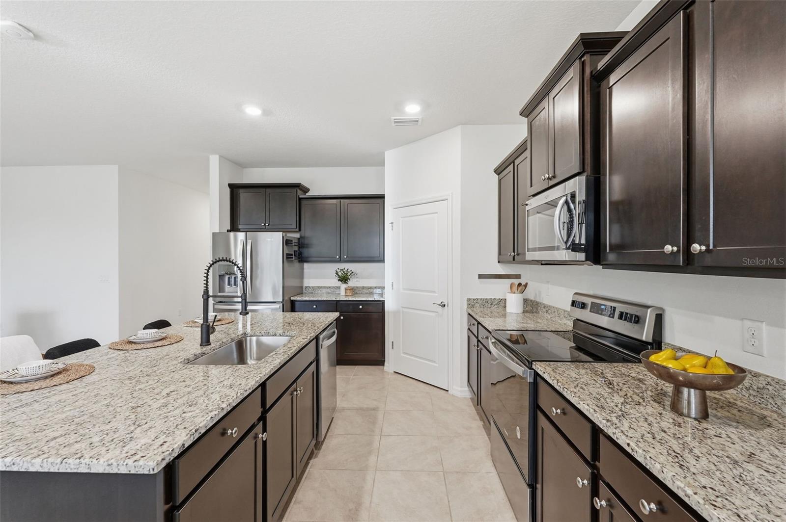 Image 9 of 35 For 3844 Mossy Limb Court