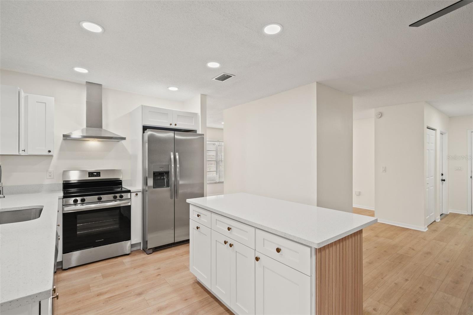 Image 7 of 30 For 13922 Briardale Lane