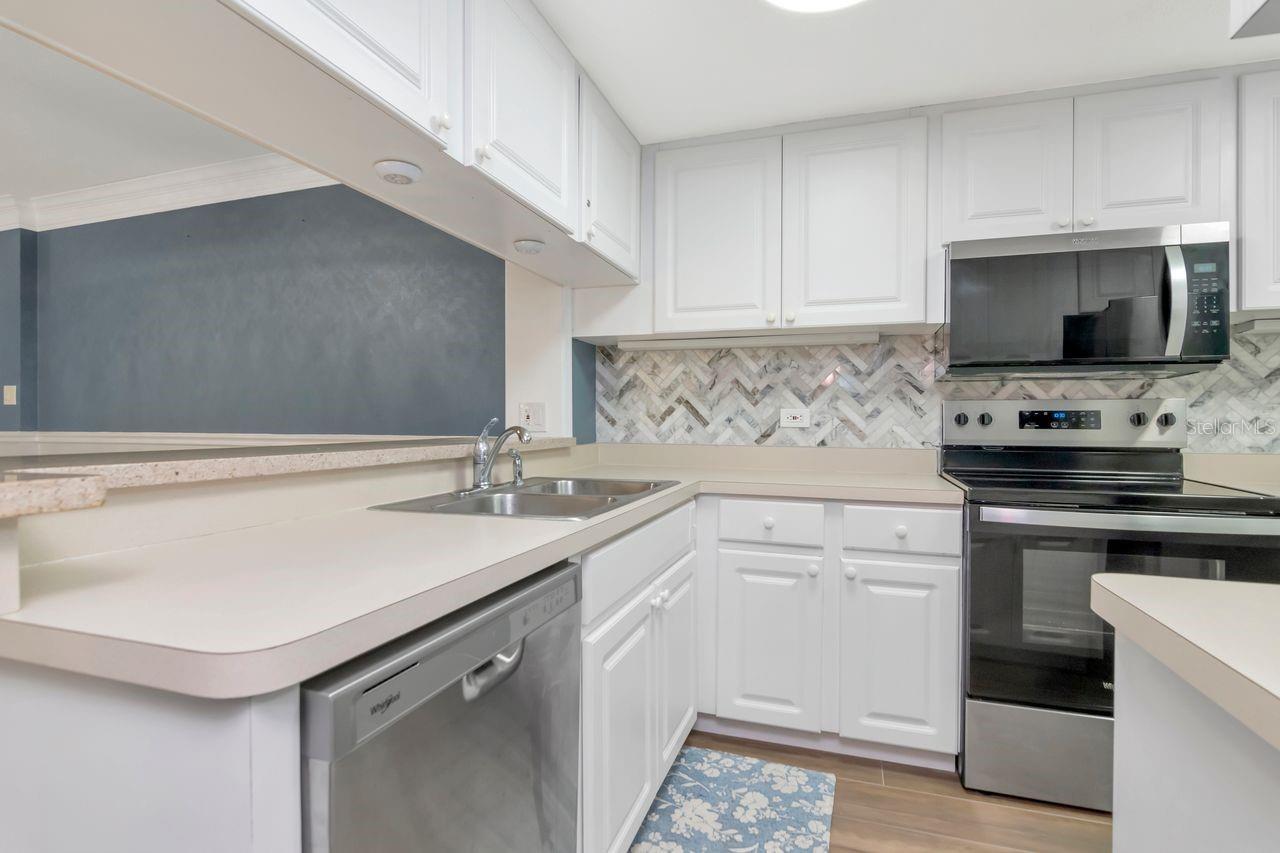 Image 20 of 46 For 36750 Us Highway 19 N 7-108