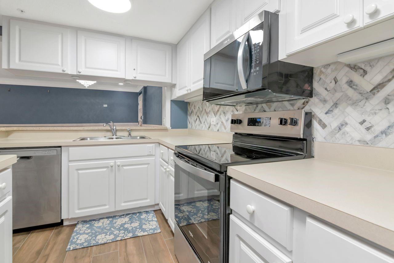 Image 22 of 46 For 36750 Us Highway 19 N 7-108