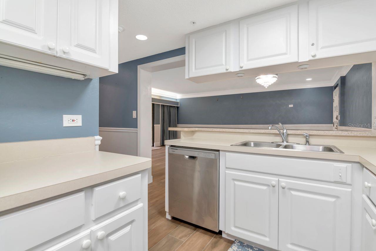 Image 23 of 46 For 36750 Us Highway 19 N 7-108