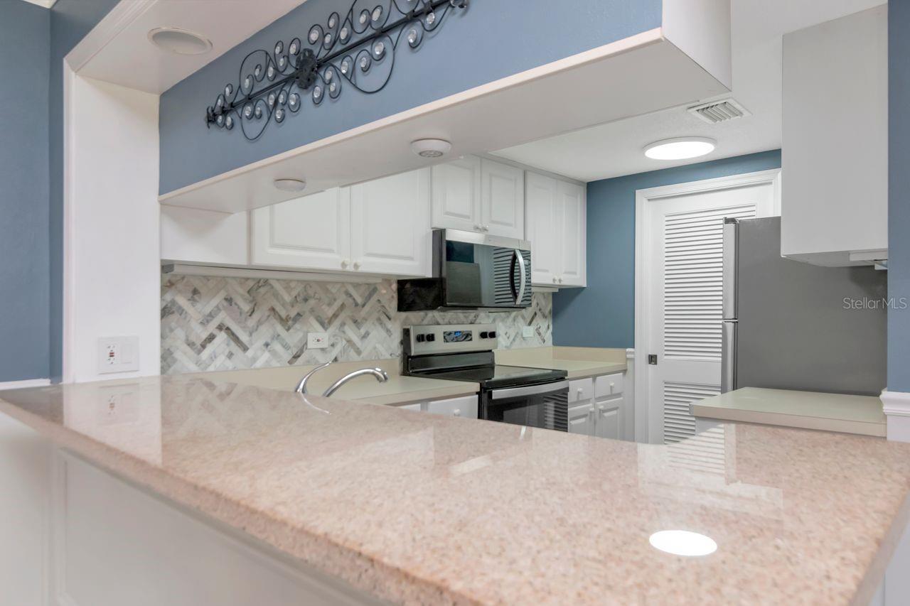 Image 24 of 46 For 36750 Us Highway 19 N 7-108