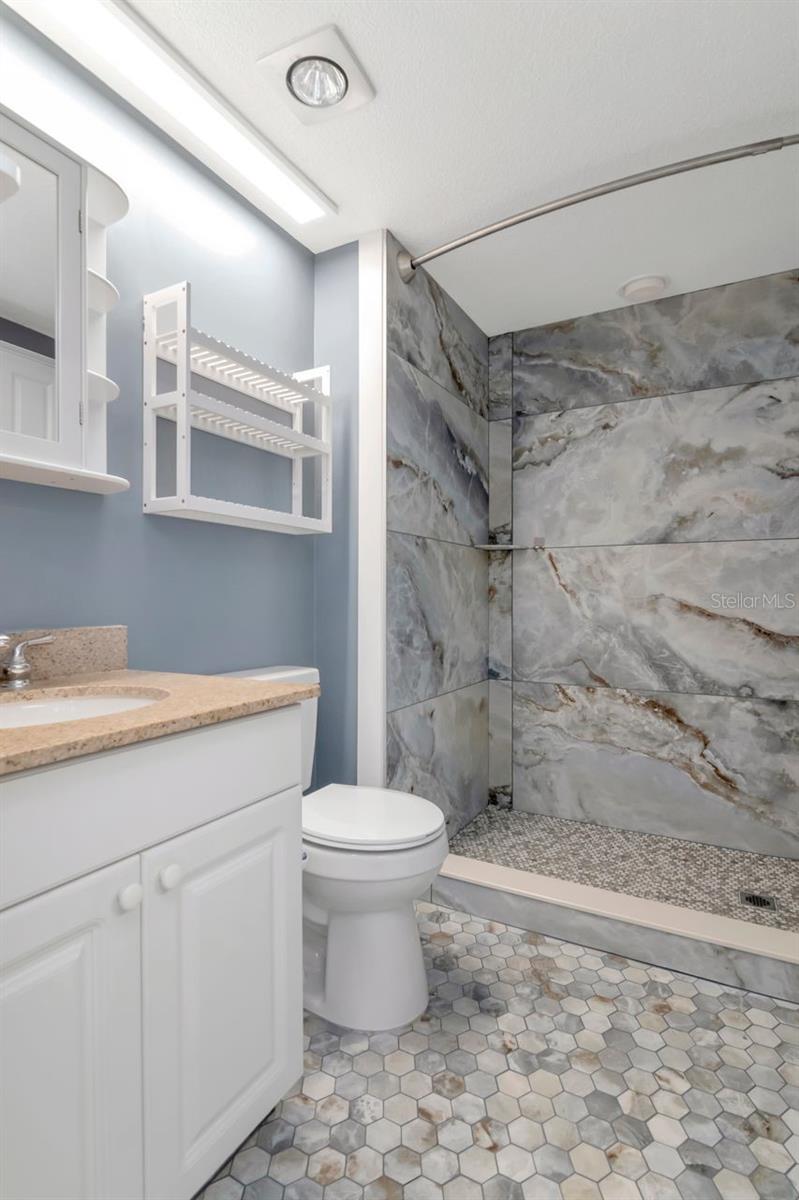 Image 3 of 46 For 36750 Us Highway 19 N 7-108