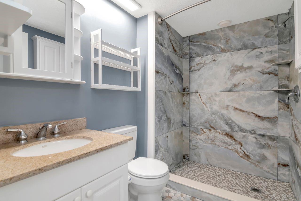 Image 4 of 46 For 36750 Us Highway 19 N 7-108