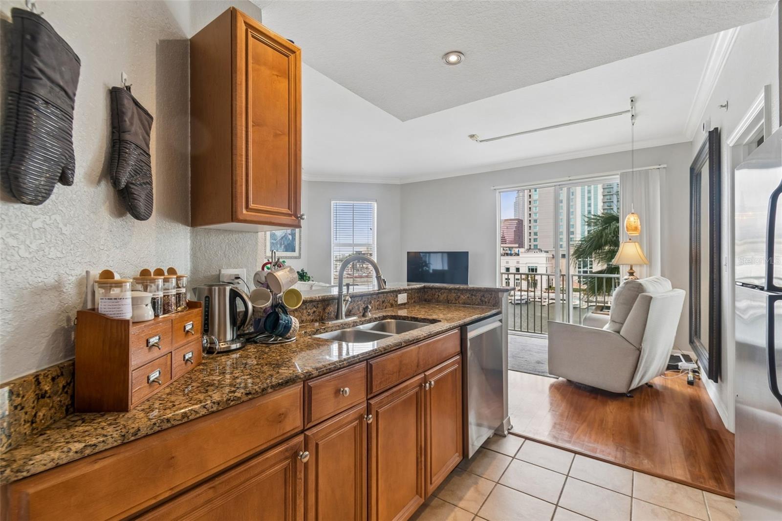 Image 12 of 42 For 700 Harbour Island Boulevard 329