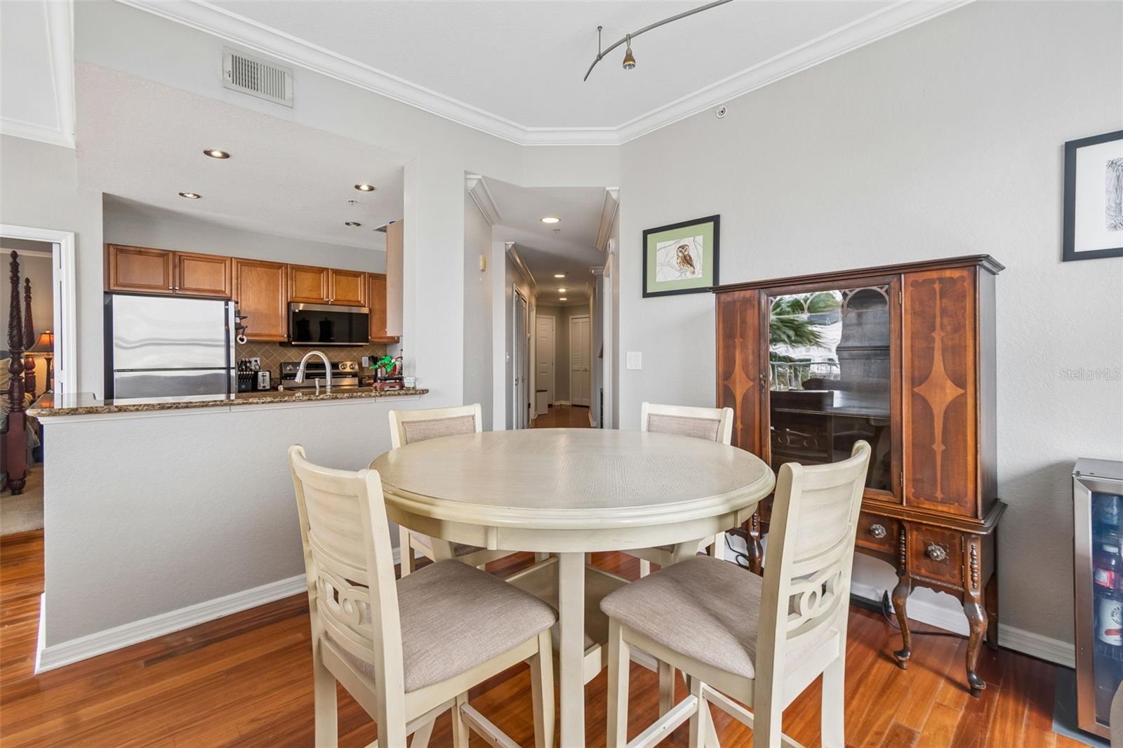 Image 14 of 42 For 700 Harbour Island Boulevard 329