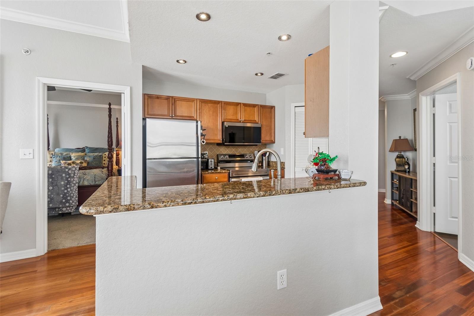 Image 9 of 42 For 700 Harbour Island Boulevard 329