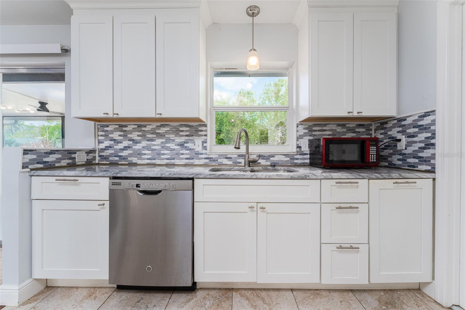 Image 11 of 45 For 5067 Black Birch Trail