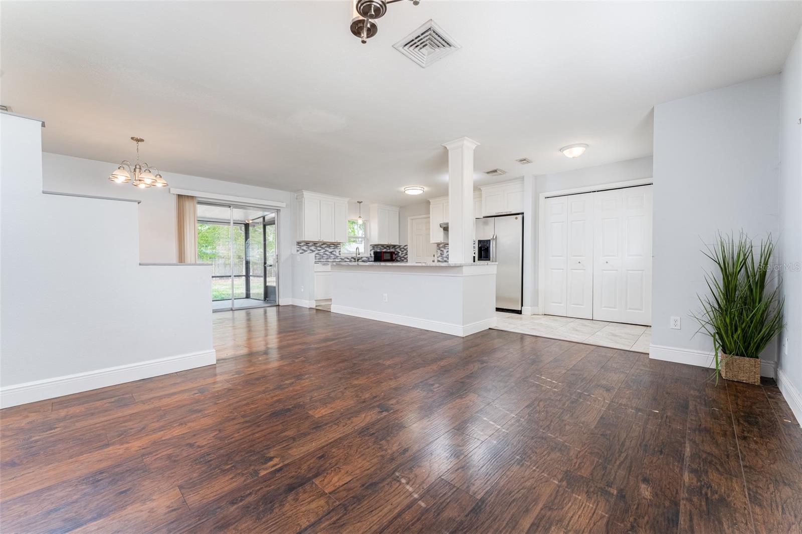 Image 15 of 45 For 5067 Black Birch Trail