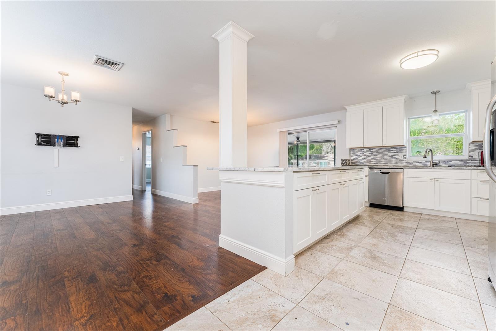 Image 16 of 45 For 5067 Black Birch Trail