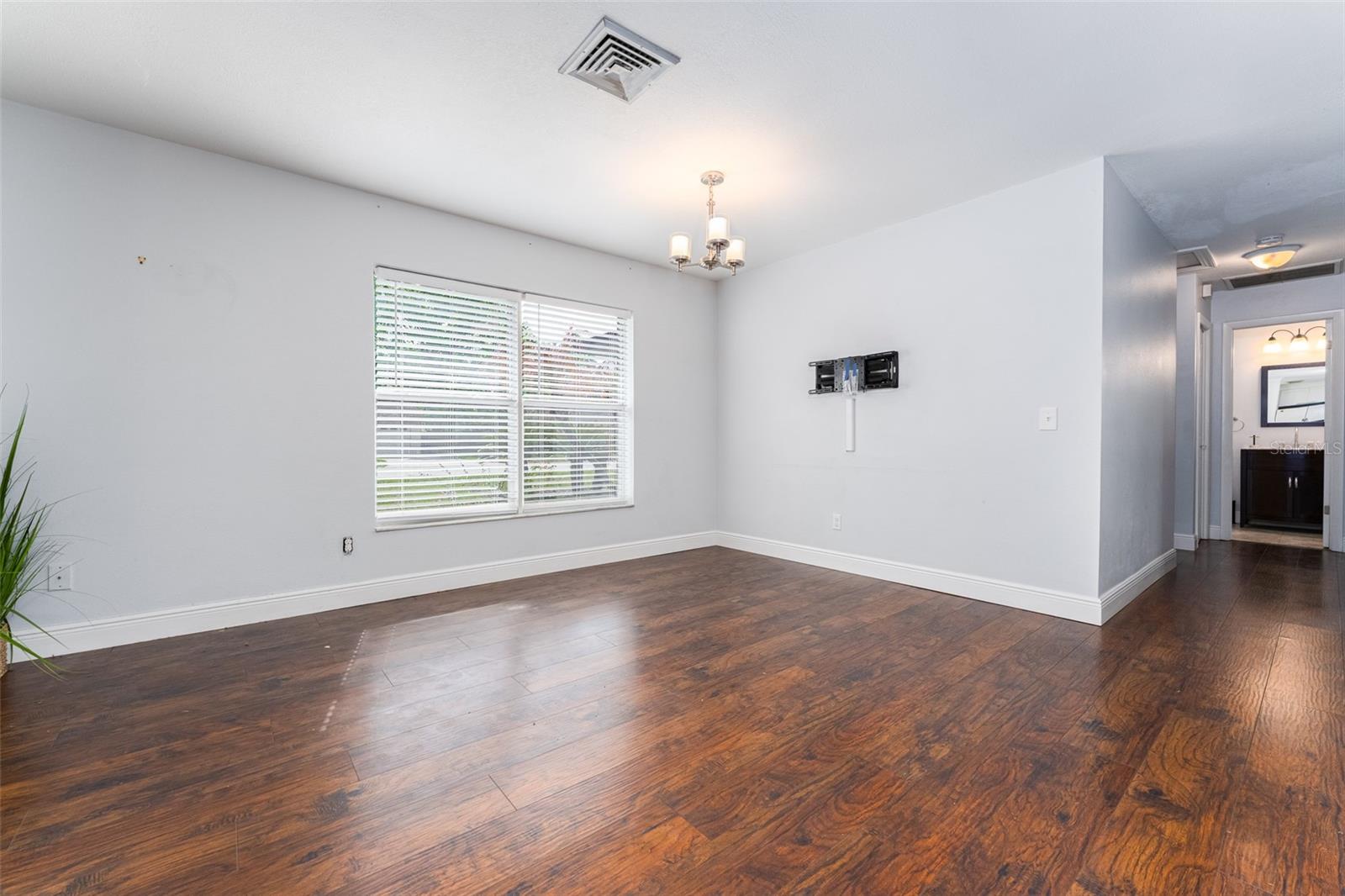 Image 20 of 45 For 5067 Black Birch Trail