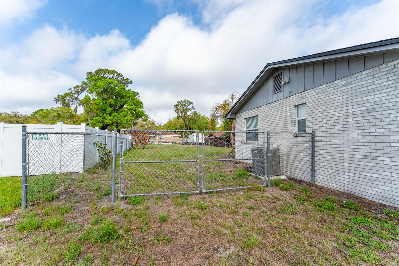 Image 34 of 45 For 5067 Black Birch Trail