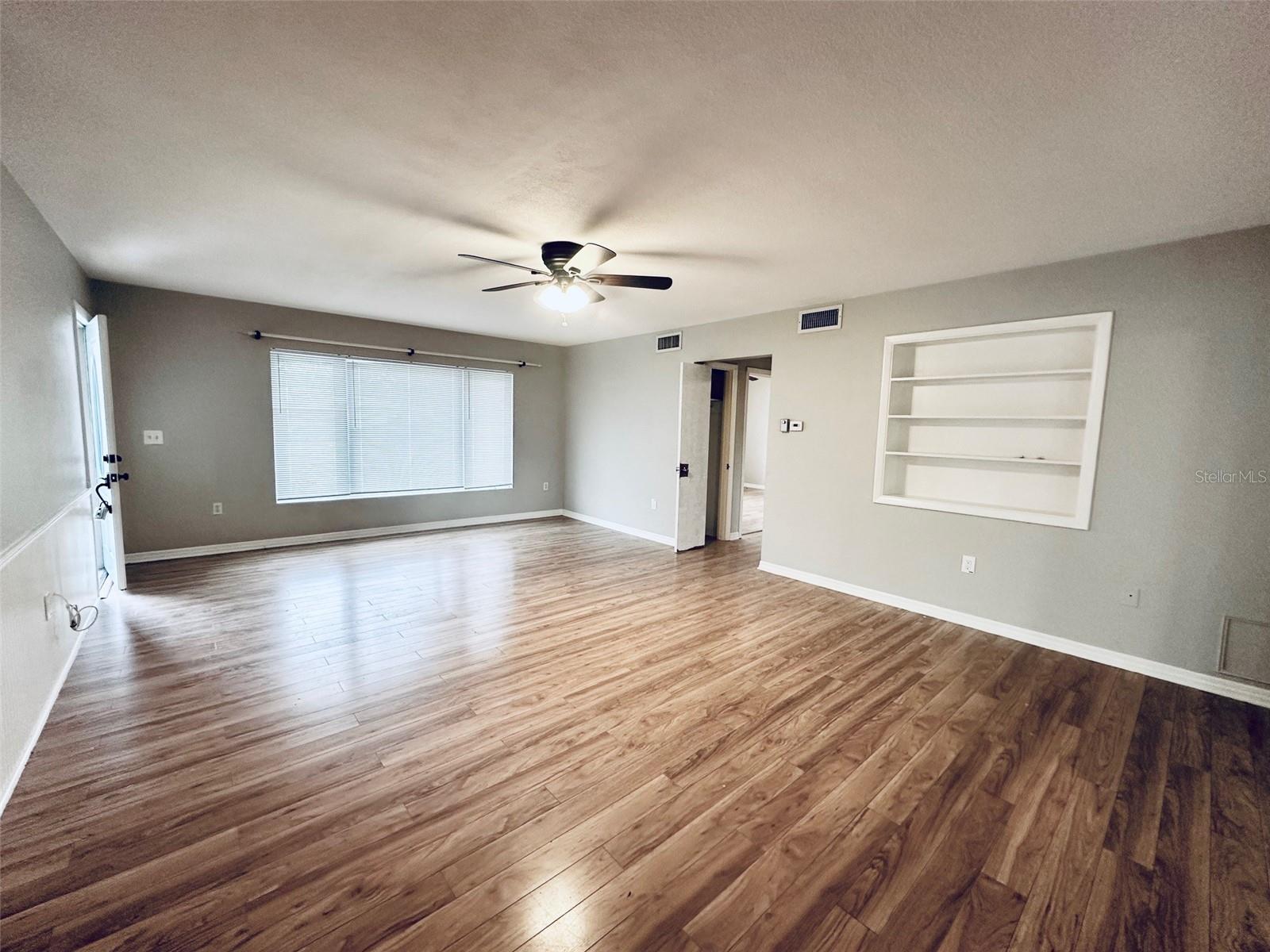 Image 5 of 16 For 1619 Pinewood Drive