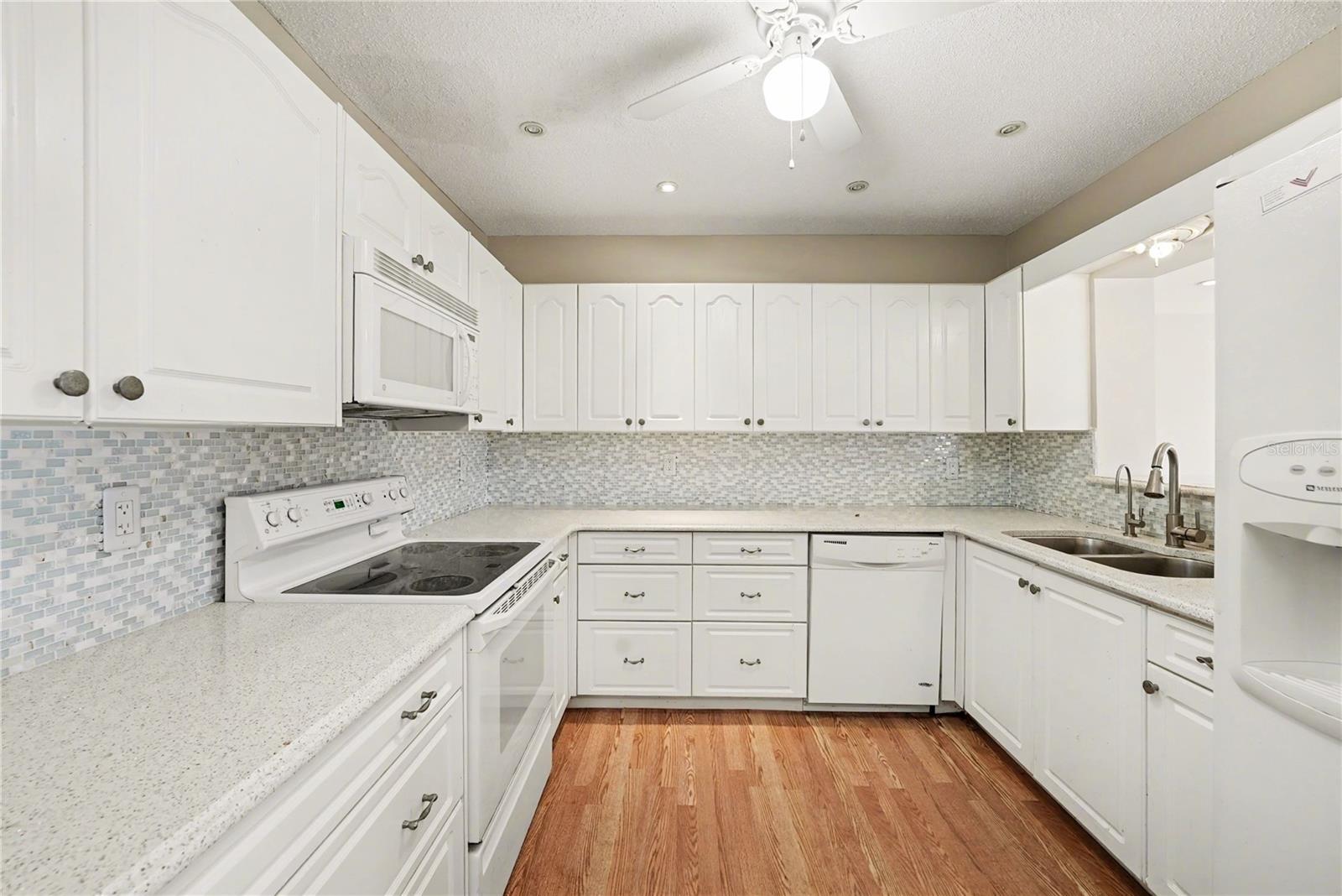 Image 11 of 25 For 1806 El Rancho Drive