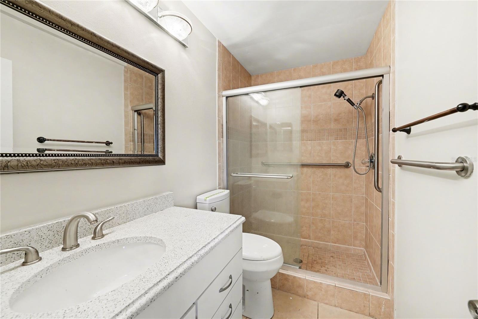 Image 18 of 25 For 1806 El Rancho Drive