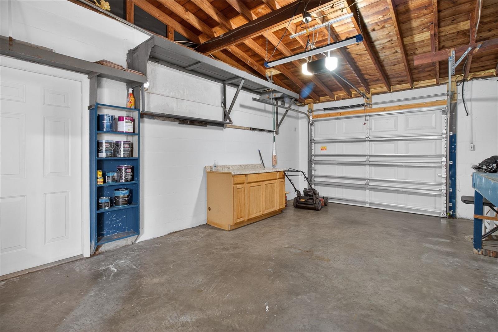 Image 11 of 44 For 1541 Illinois Road