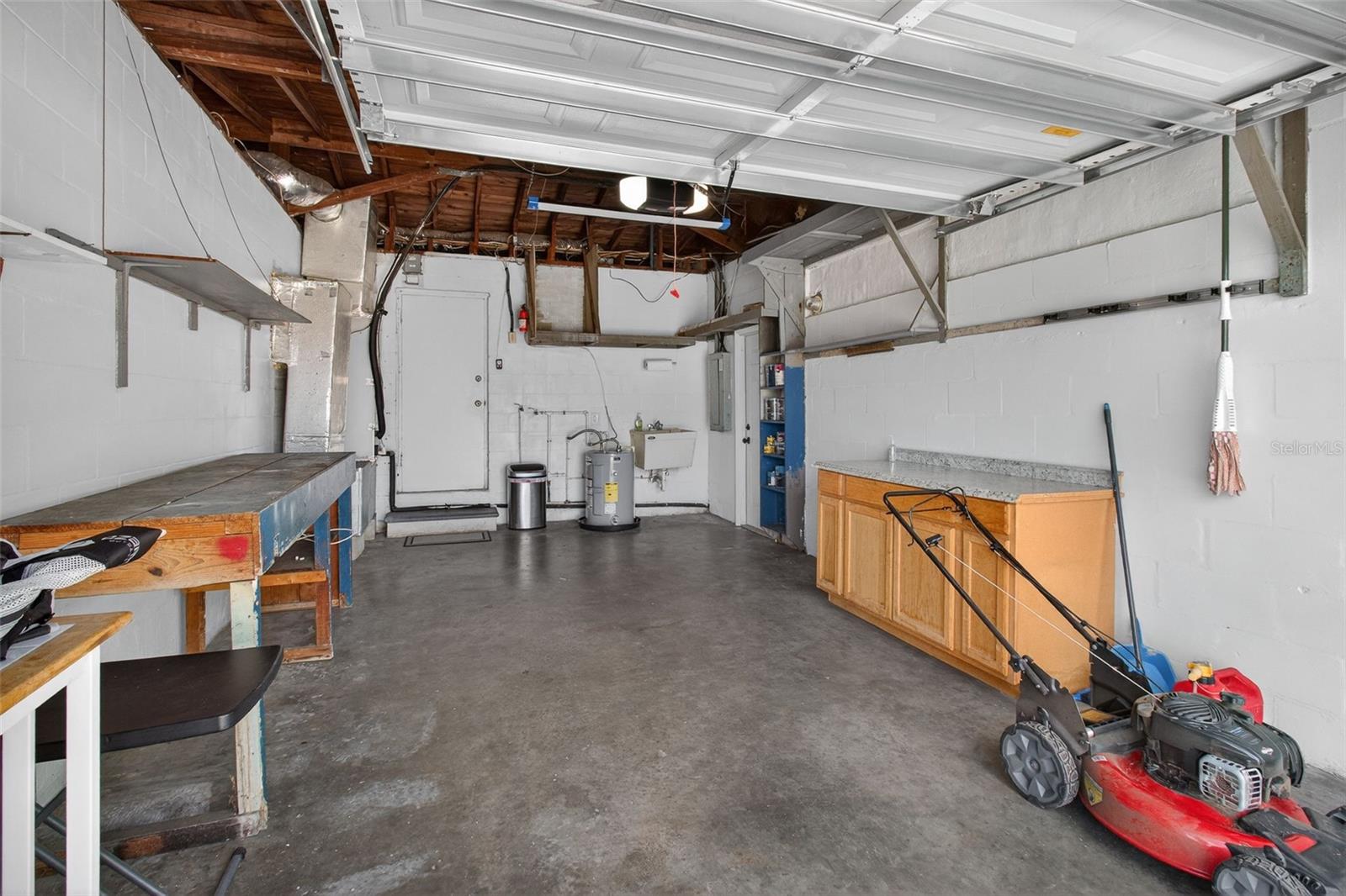 Image 12 of 44 For 1541 Illinois Road