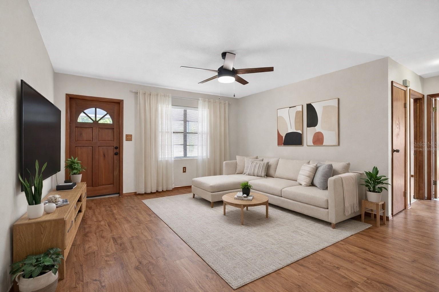 Image 3 of 44 For 1541 Illinois Road