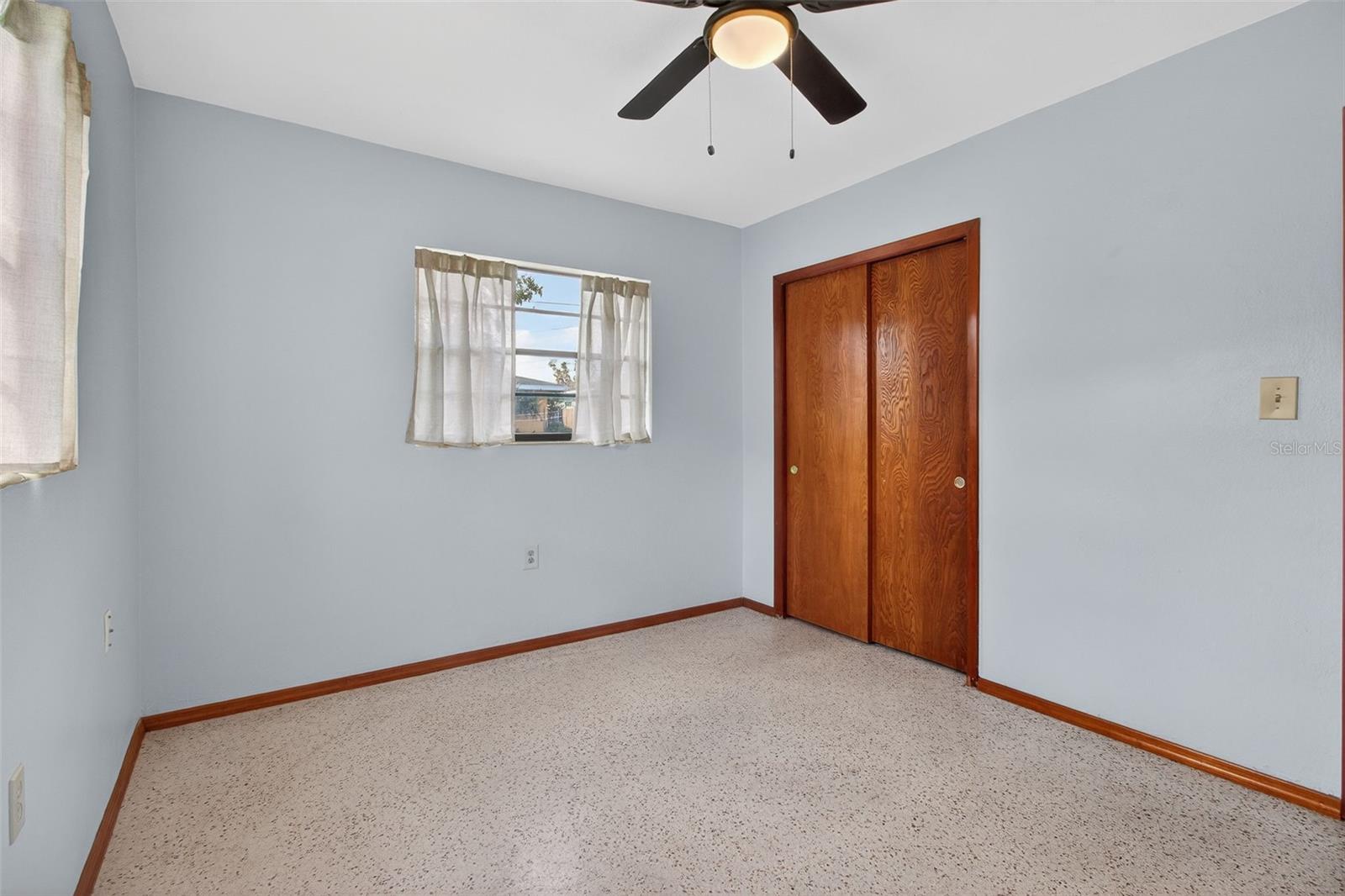 Image 30 of 44 For 1541 Illinois Road