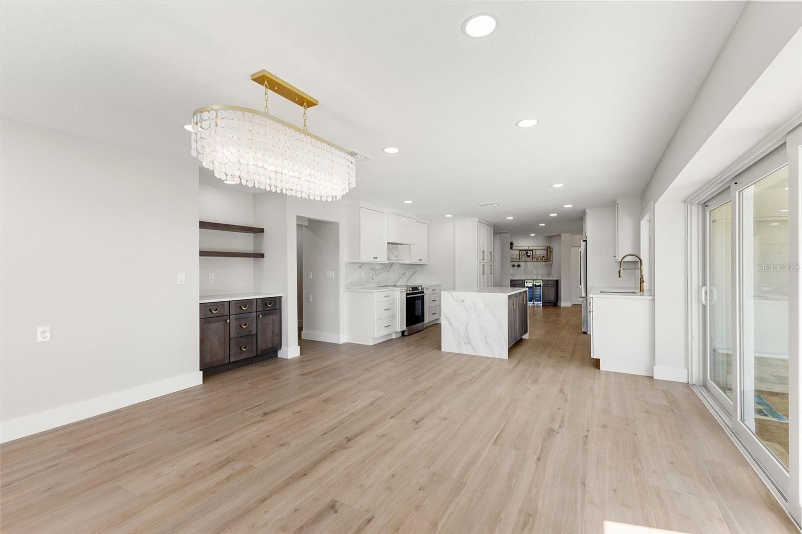 Image 39 of 82 For 10088 Paradise Boulevard